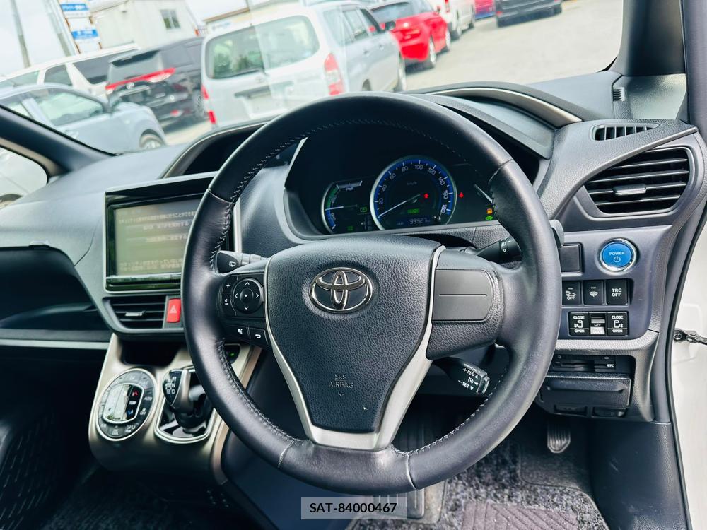 Toyota VOXY 2014 6937239-14
