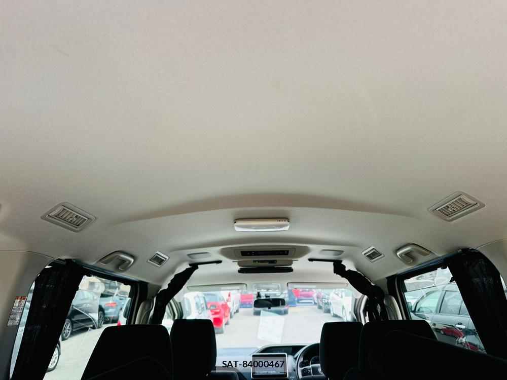 Toyota VOXY 2014 6937239-24