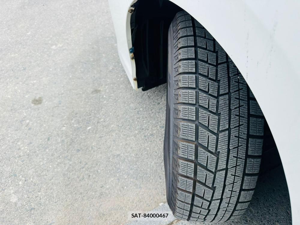 Toyota VOXY 2014 6937239-31
