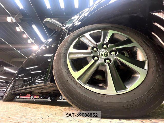 Toyota VOXY 2021-05 7061305-13