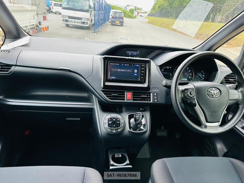 Toyota VOXY 2019 6958495-12