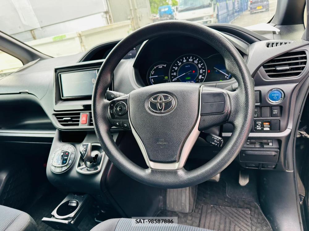 Toyota VOXY 2019 6958495-14