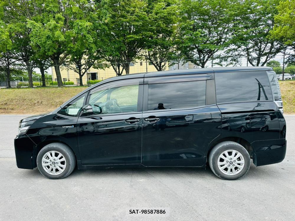 Toyota VOXY 2019 6958495-1