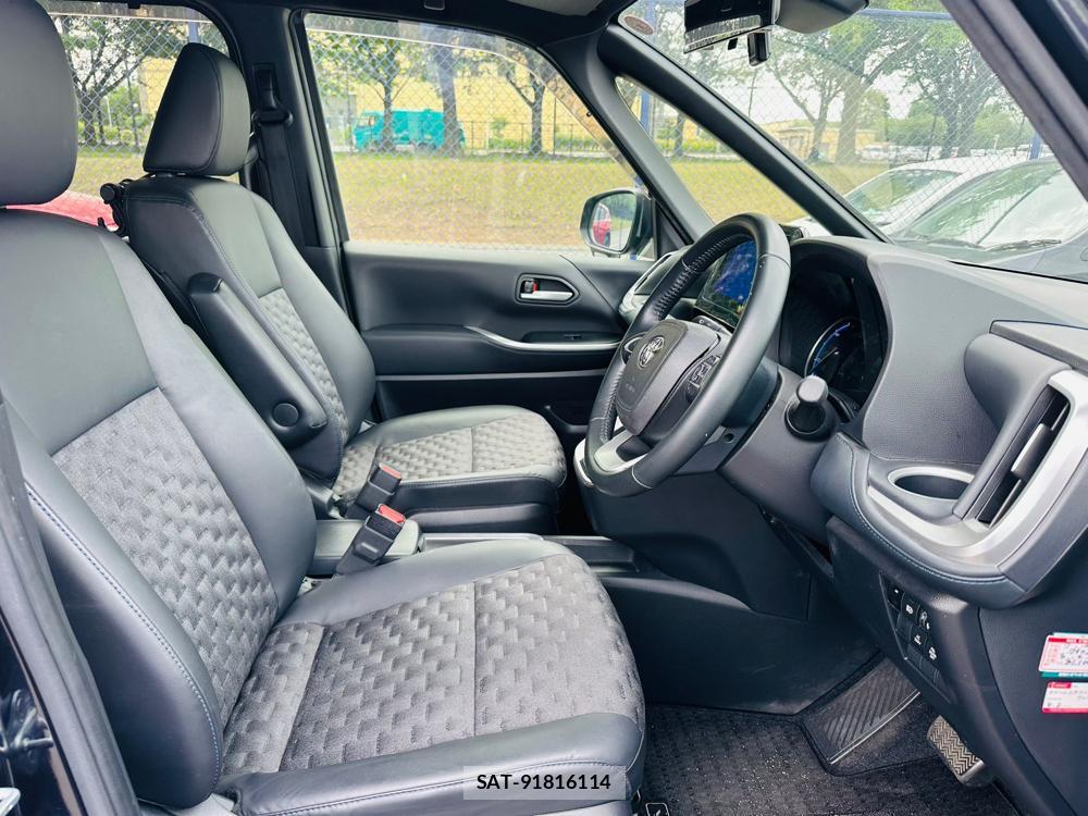 Toyota VOXY 2022 6960172-11