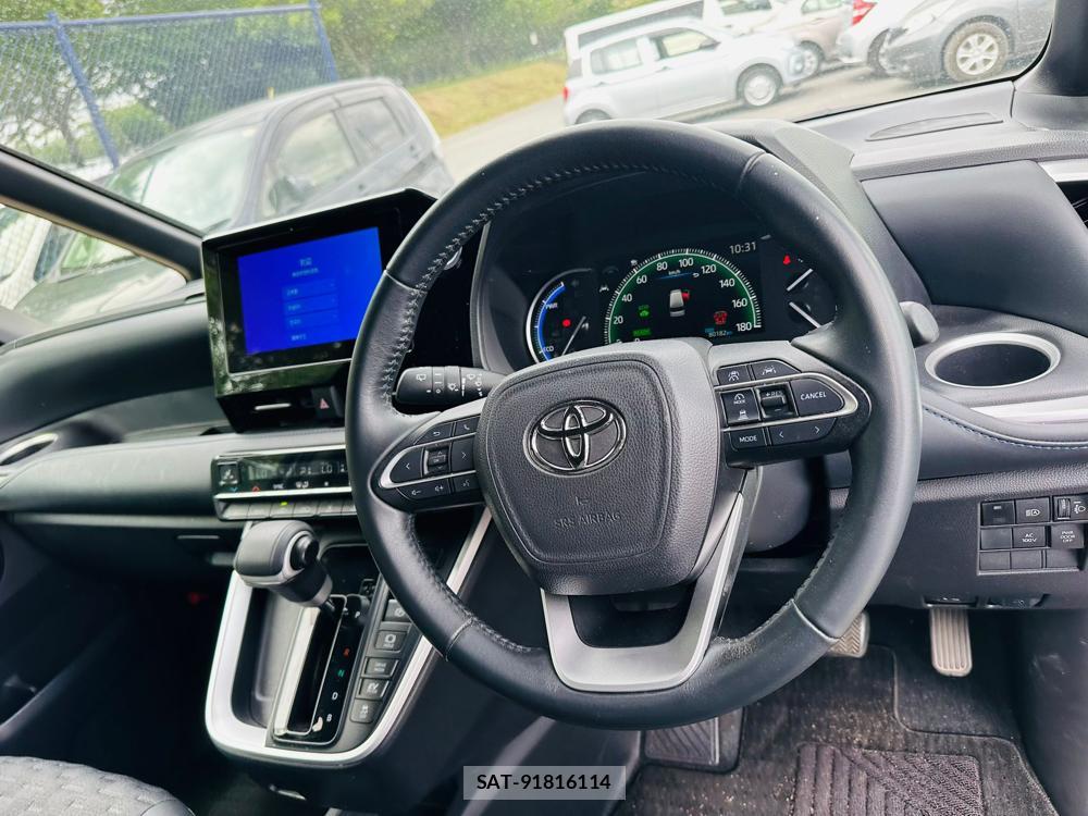Toyota VOXY 2022 6960172-14