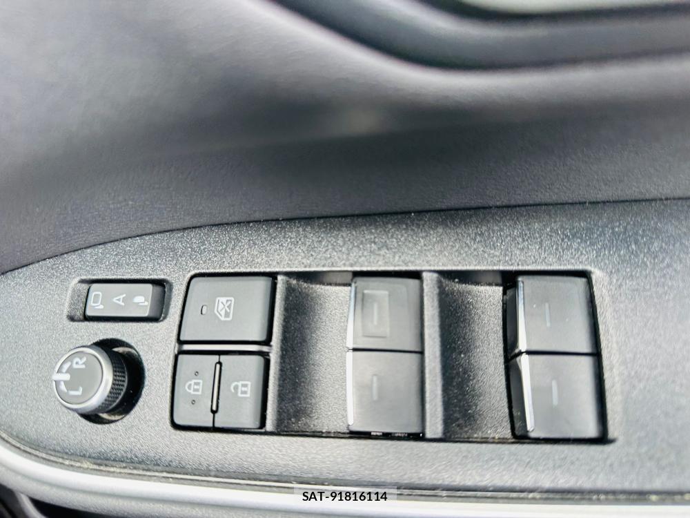 Toyota VOXY 2022 6960172-20