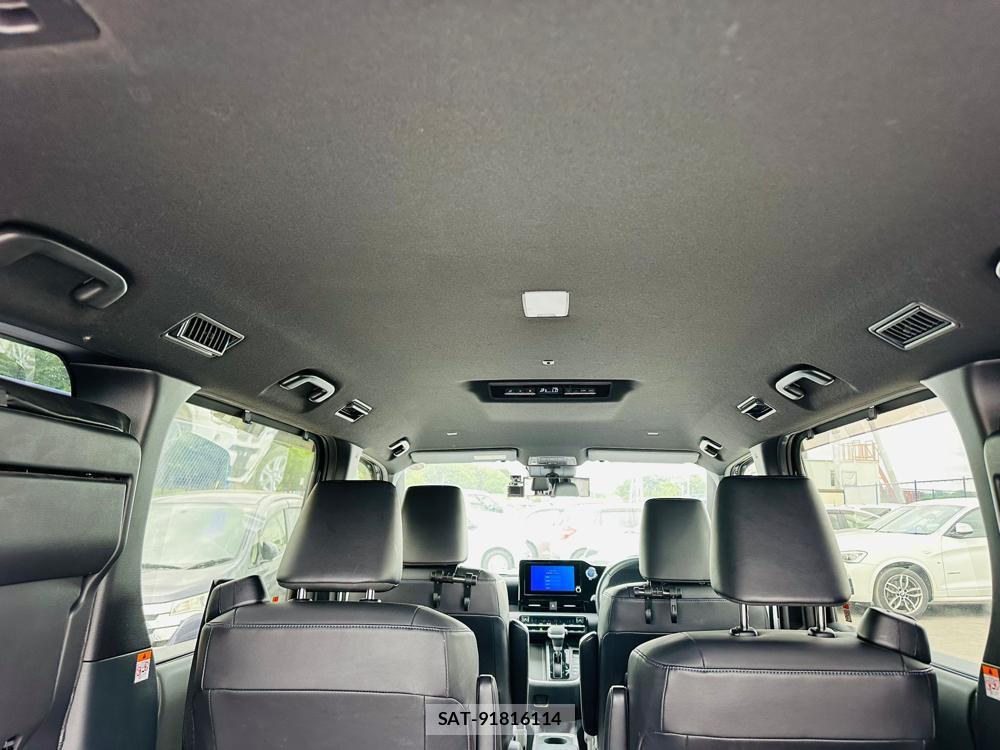 Toyota VOXY 2022 6960172-23