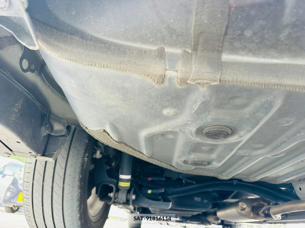 Toyota VOXY 2022 6960172-32