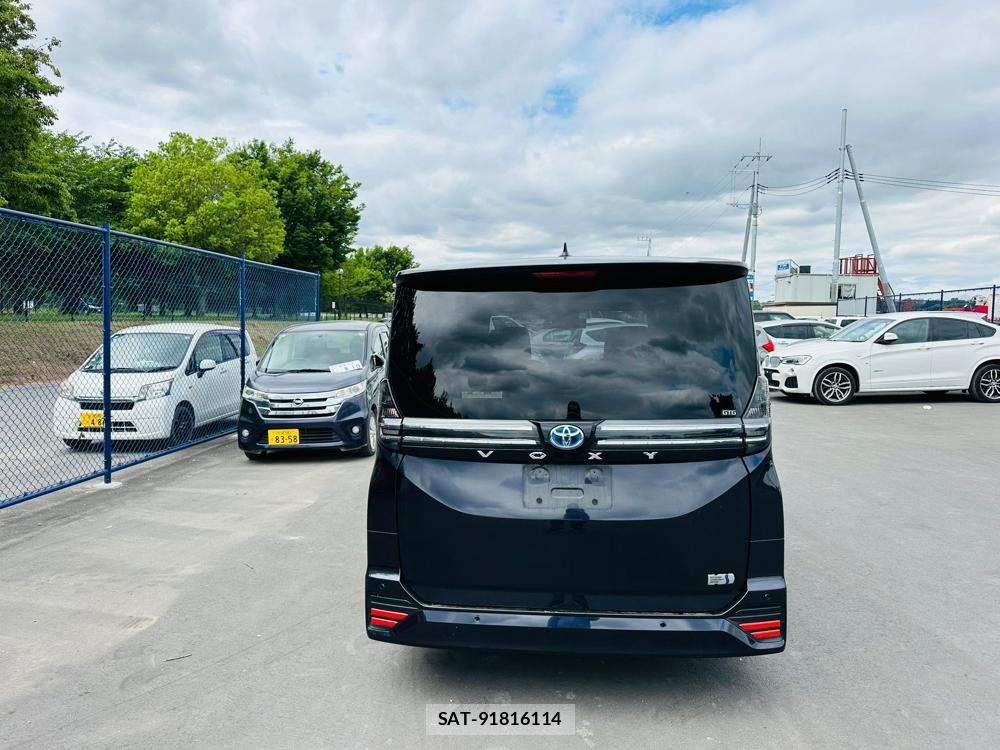 Toyota VOXY 2022 6960172-3