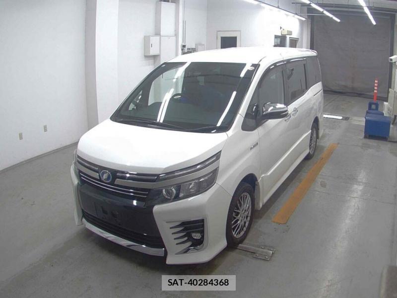 Toyota VOXY 2017 7175261-3