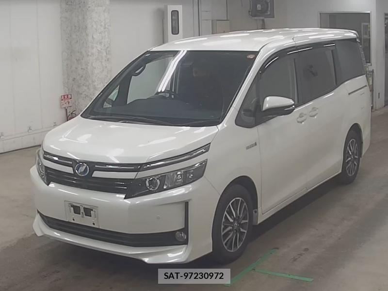 Toyota VOXY 2016-05 7175242-3