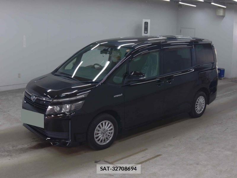 Toyota VOXY 2014 7175282-3