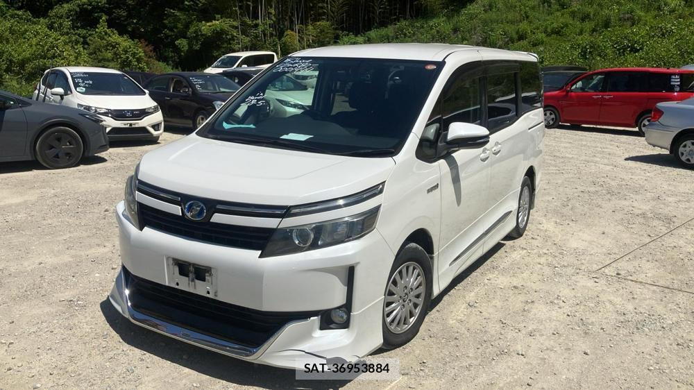 Toyota VOXY 2014 6493954-0