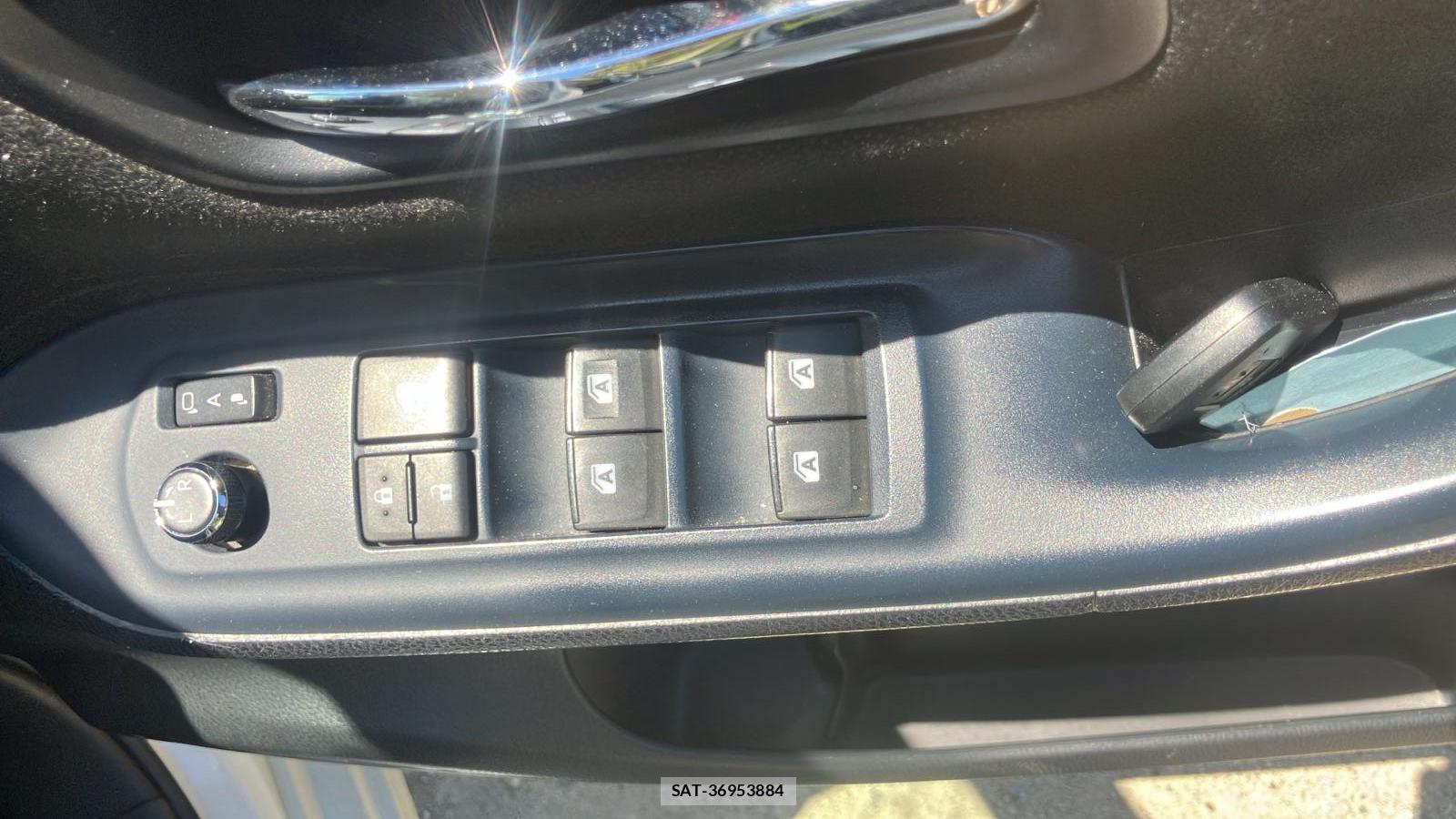 Toyota VOXY 2014 6493954-17