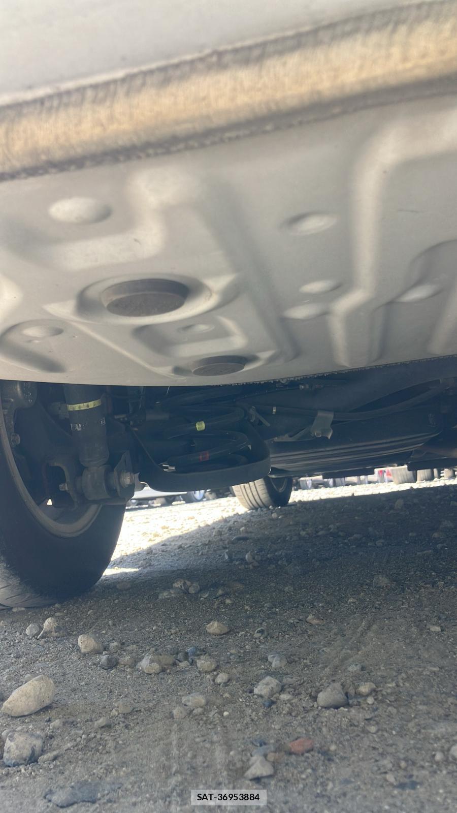 Toyota VOXY 2014 6493954-25