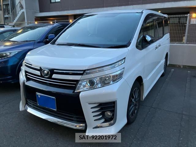 Toyota VOXY 2015-10 7226889-0