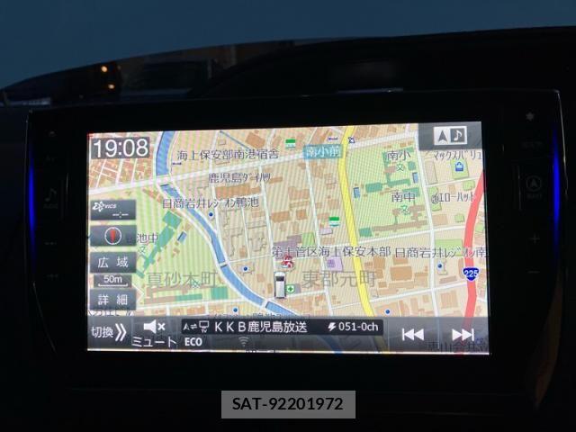 Toyota VOXY 2015-10 7226889-19