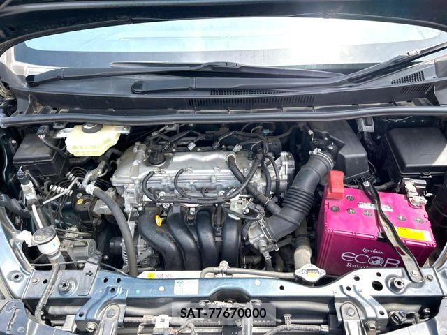Toyota VOXY 2017-12 7226918-18