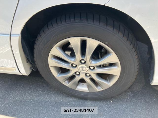 Toyota VOXY 2013-07 7226868-8