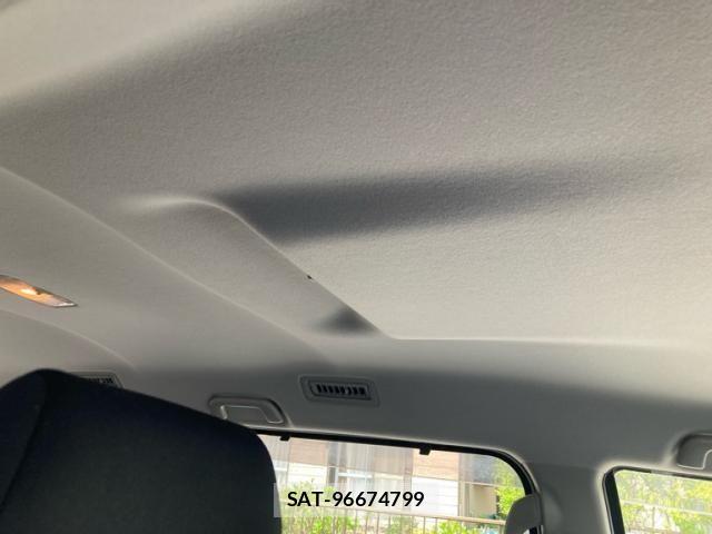 Toyota VOXY 2014-10 7226876-10