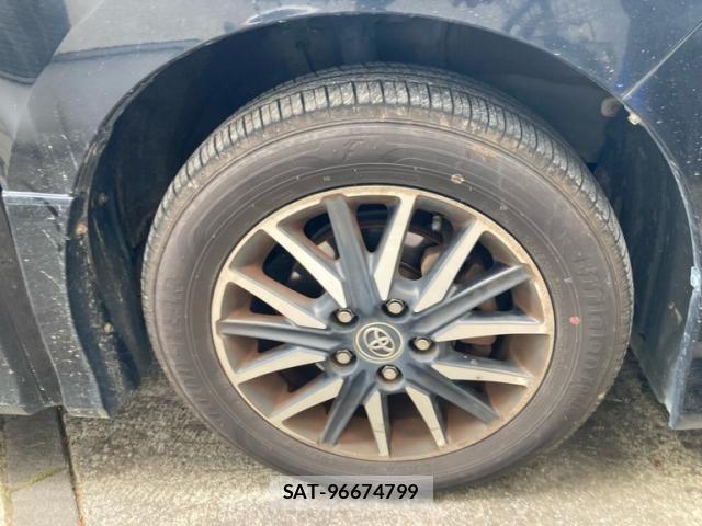 Toyota VOXY 2014-10 7226876-5
