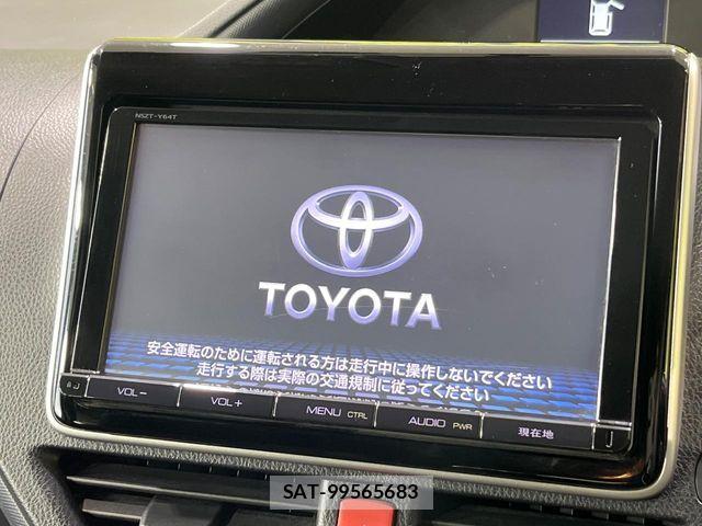 Toyota VOXY 2014-11 7226879-2