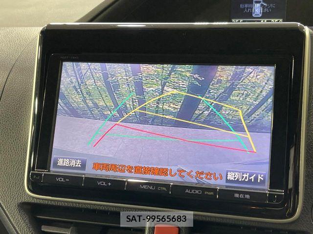 Toyota VOXY 2014-11 7226879-3