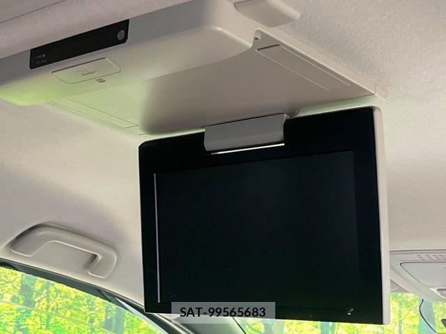 Toyota VOXY 2014-11 7226879-4