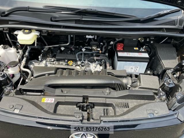 Toyota VOXY 2026-01 7226997-11