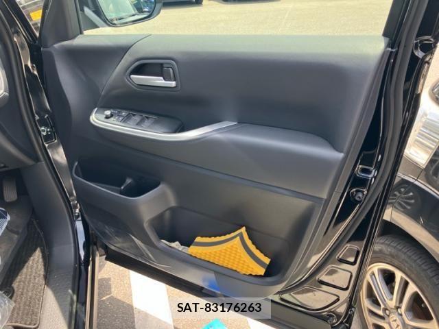 Toyota VOXY 2026-01 7226997-13