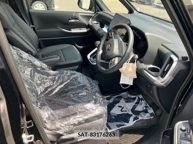 Toyota VOXY 2026-01 7226997-14