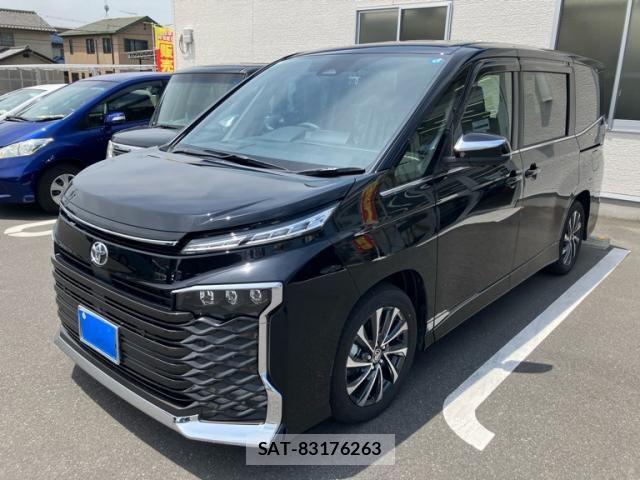 Toyota VOXY 2026-01 7226997-3