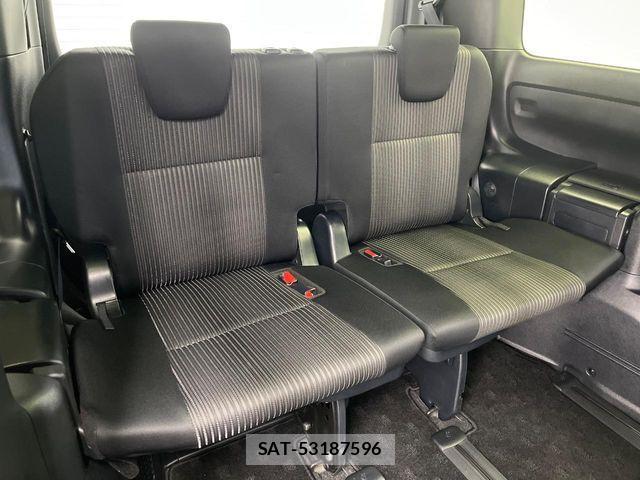 Toyota VOXY 2018-12 7226930-9