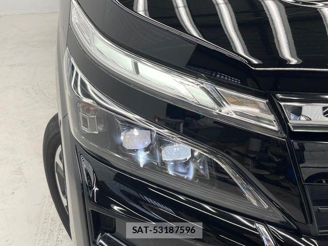 Toyota VOXY 2018-12 7226930-11