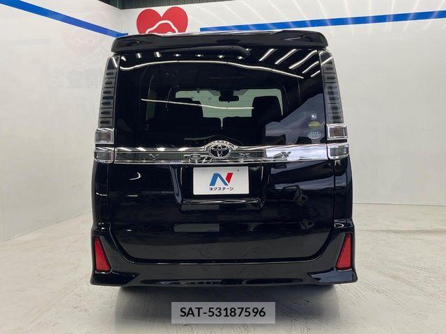 Toyota VOXY 2018-12 7226930-15
