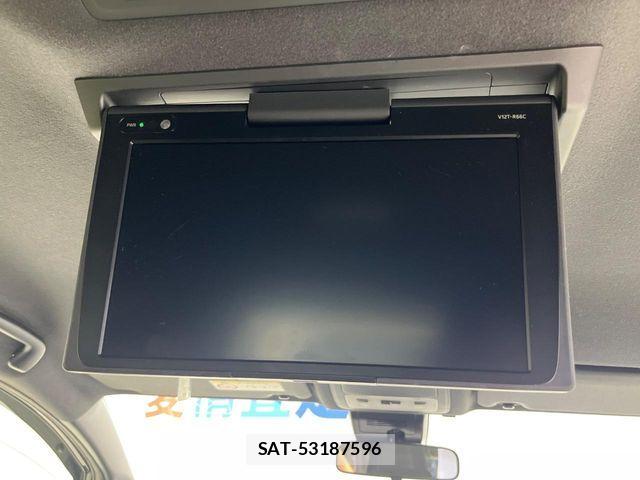 Toyota VOXY 2018-12 7226930-2