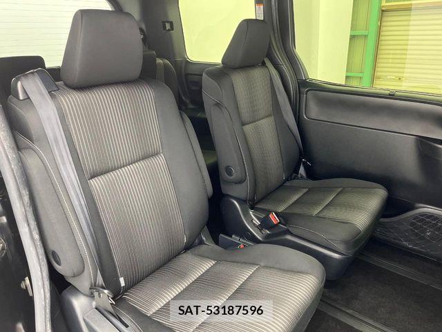 Toyota VOXY 2018-12 7226930-8