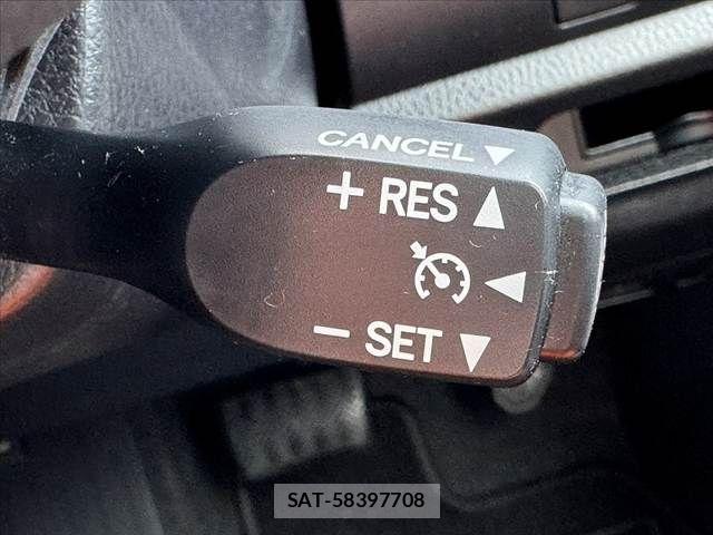 Toyota VOXY 2019-07 7226935-6