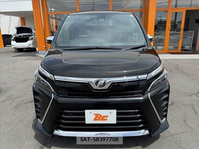 Toyota VOXY 2019-07 7226935-8