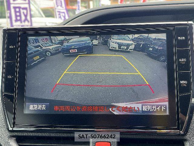 Toyota VOXY 2016-03 7226892-10