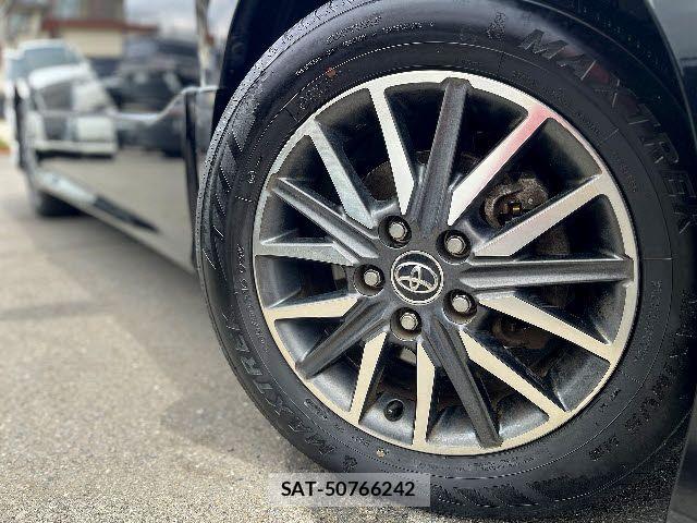 Toyota VOXY 2016-03 7226892-26