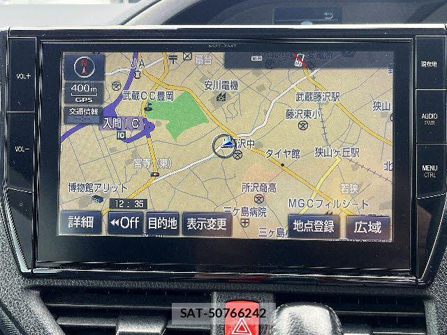 Toyota VOXY 2016-03 7226892-4