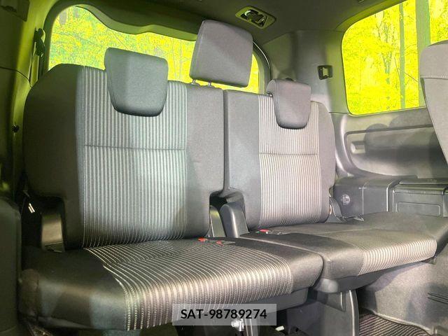 Toyota VOXY 2020-04 7226941-9