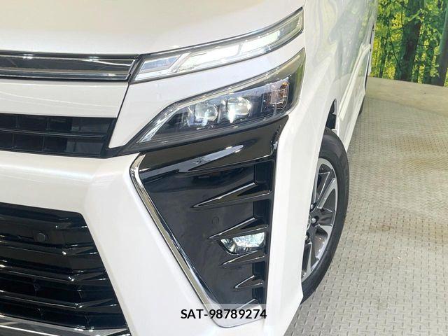 Toyota VOXY 2020-04 7226941-12