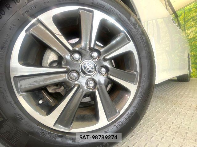 Toyota VOXY 2020-04 7226941-13