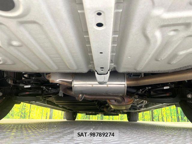 Toyota VOXY 2020-04 7226941-18