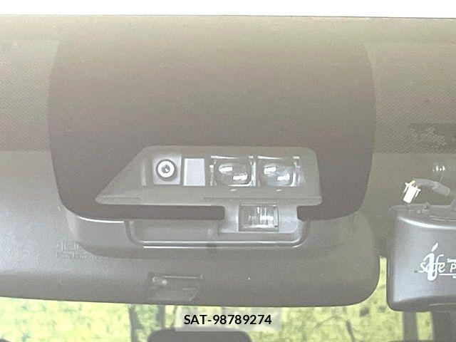 Toyota VOXY 2020-04 7226941-4