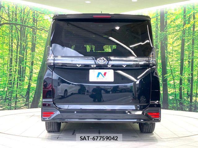 Toyota VOXY 2024-02 7226994-15