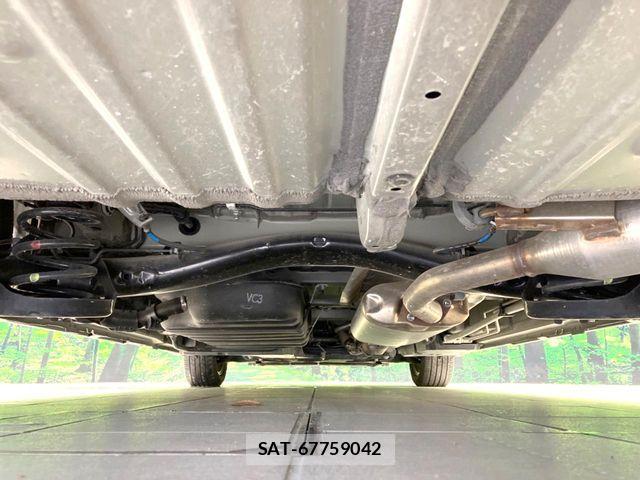 Toyota VOXY 2024-02 7226994-19