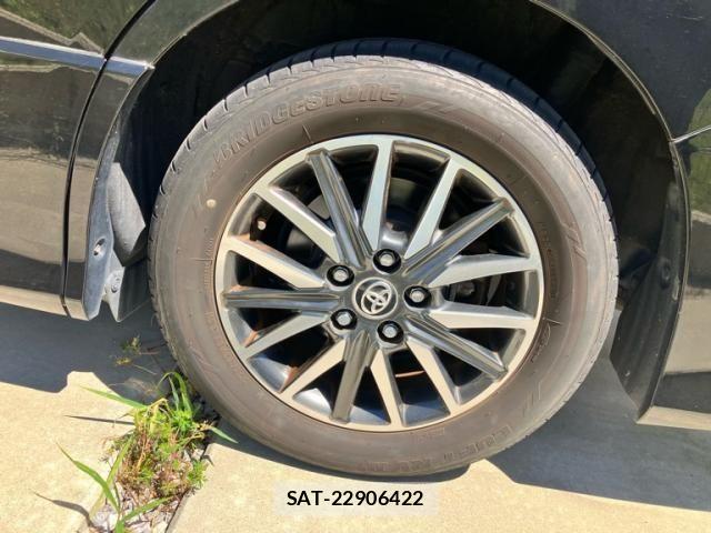 Toyota VOXY 2015-04 7226881-5
